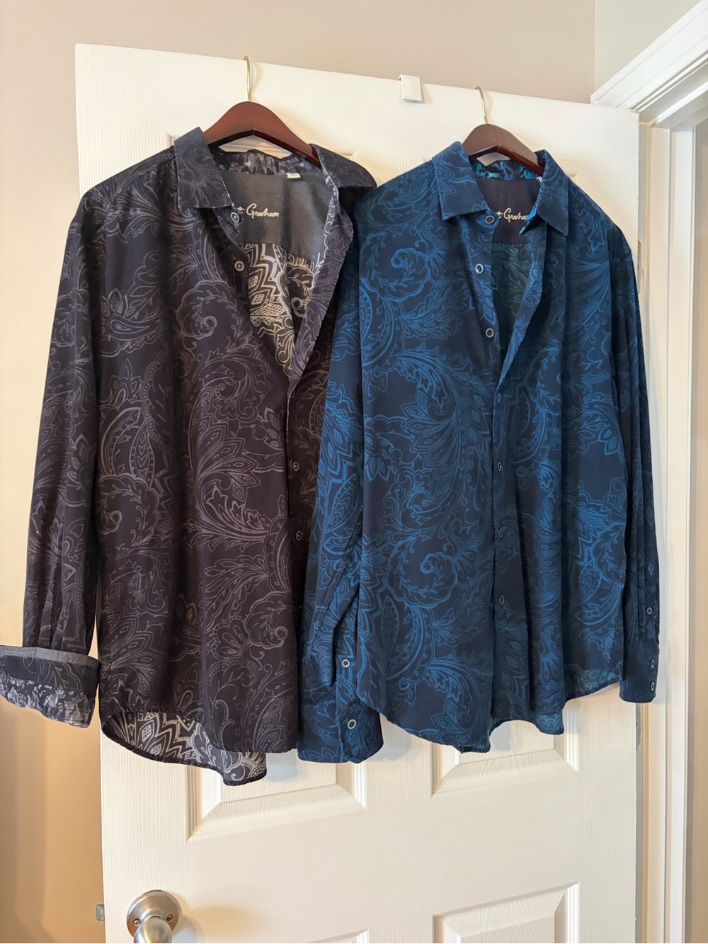 2 Robert Graham Men’s Paisley Button-Up Shirt material looks like corduroy